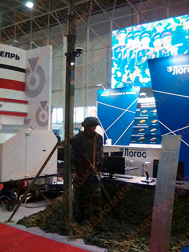 Телескопическая осветительная мачта с лебедкой от 9 до 16 метров серии МТМ на выставке Армия